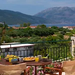 Maria's * Σάμη